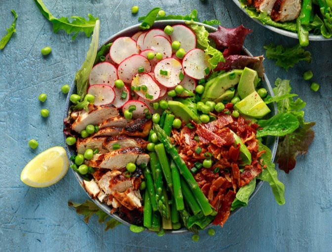 Chicken chive salad with asparagus Chicken chive salad with asparagus