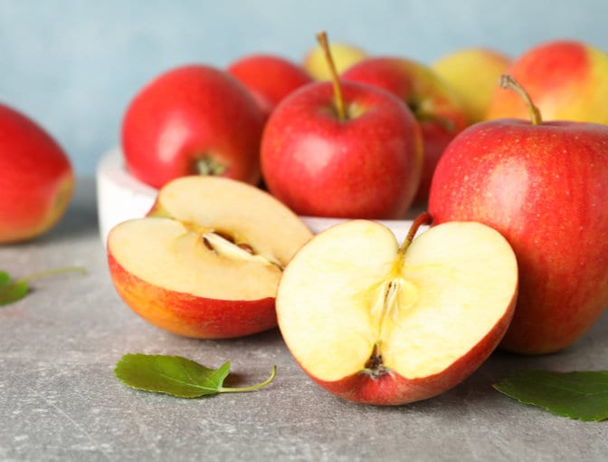 Apple Apple